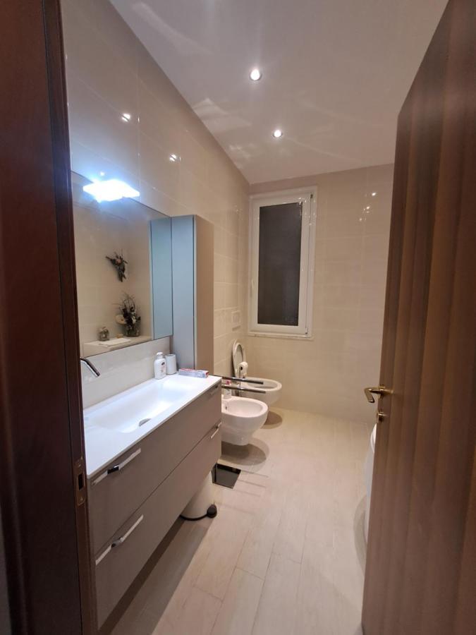 Sea Pearl Villa Livorno Bagian luar foto